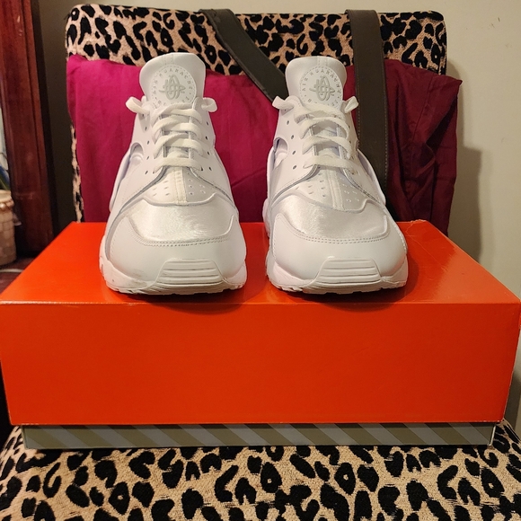 Nike Air Huarache RunnerMen's Shoes - Picture 2 of 5